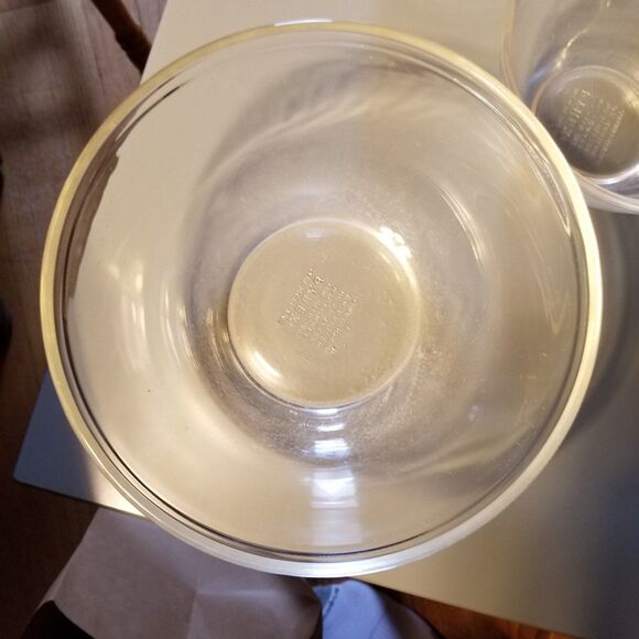 Vintage Pyrex clear nesting bowls clear set of 3 - Picture 3 of 11